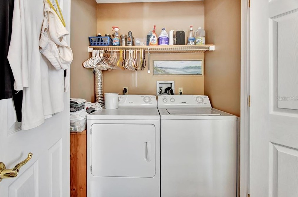 1107 Stillwater Dr, Deland FL  32720-2572 exterior