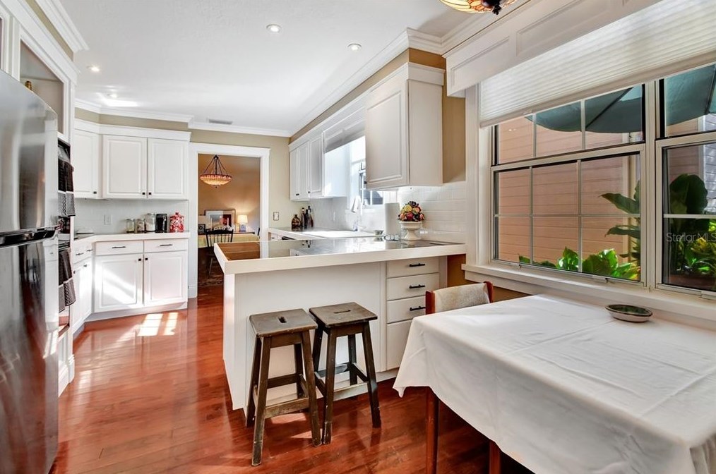 1107 Stillwater Dr, Deland FL  32720-2572 exterior