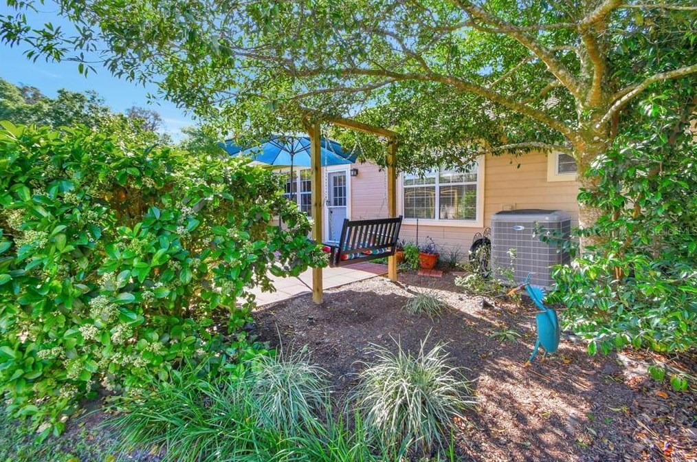 1107 Stillwater Dr, Deland FL  32720-2572 exterior