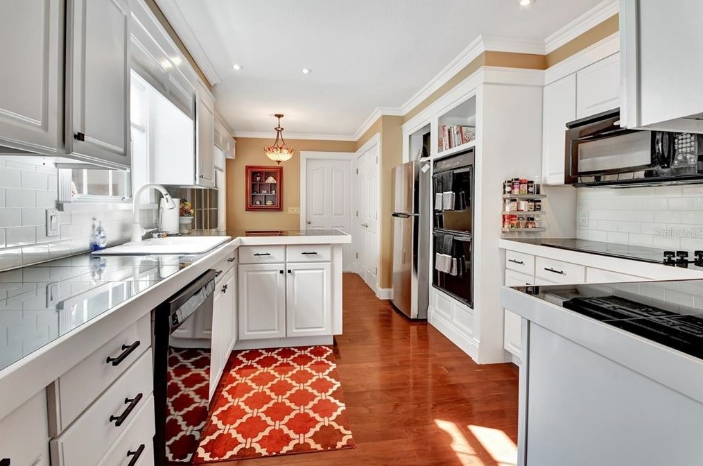 1107 Stillwater Dr, Deland FL  32720-2572 exterior