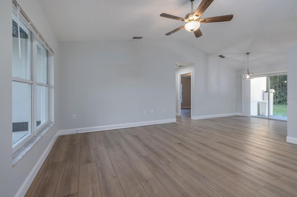 2484 Orange Rd, Deland FL  32724-3051 exterior