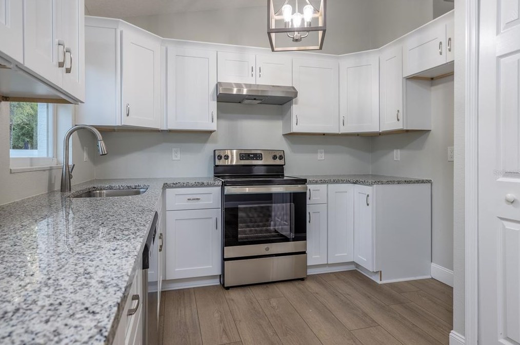 2484 Orange Rd, Deland FL  32724-3051 exterior