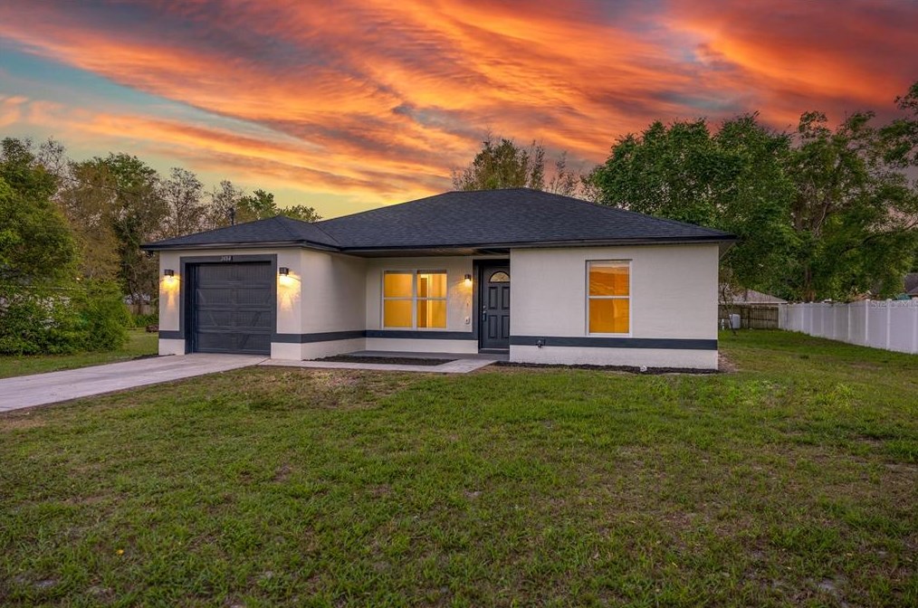 2484 W Orange Rd, Deland, FL 32724