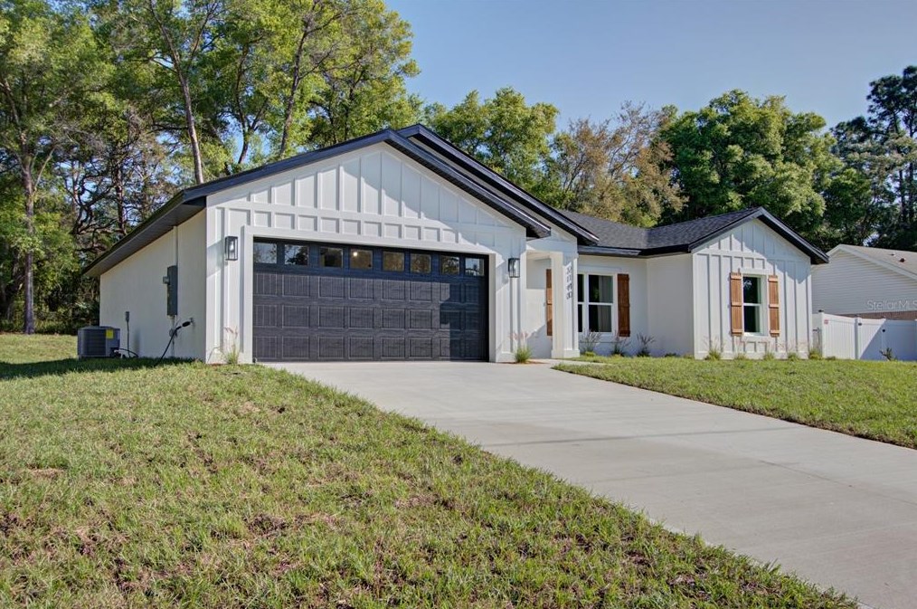 2140 Captain Dr, Deltona, FL 32738-1063