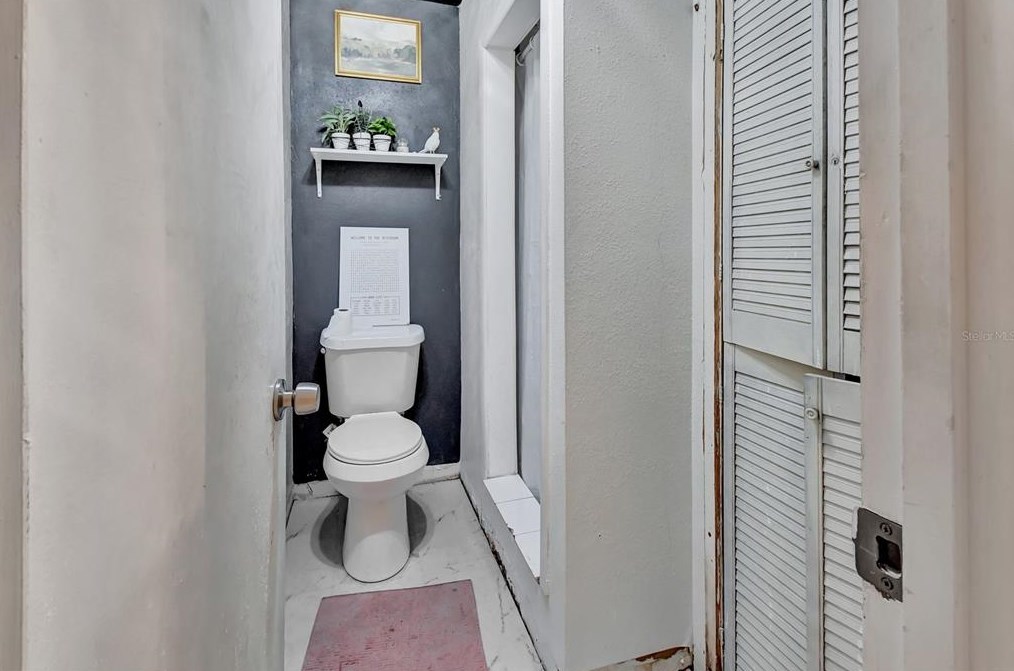 156 Seminole Ave, Lake Mary FL  32746-2929 exterior