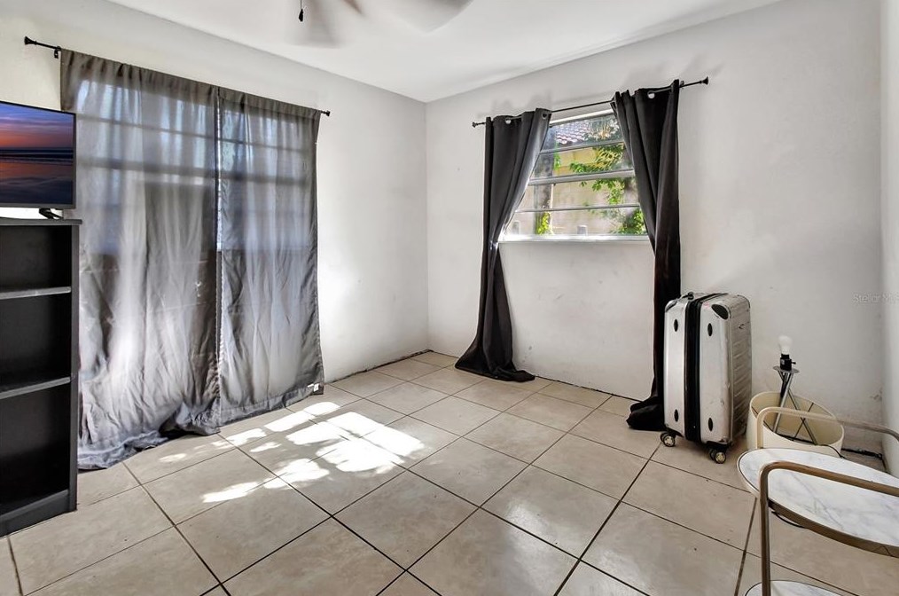 156 Seminole Ave, Lake Mary FL  32746-2929 exterior