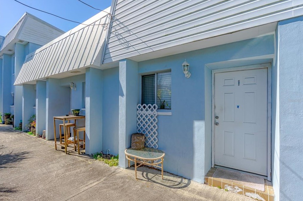 410 Butler Blvd, Daytona Beach FL  32118-3909 exterior