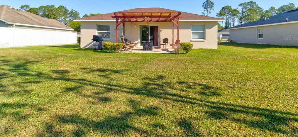 13 Regis Ln, Palm Coast FL  32164-6660 exterior