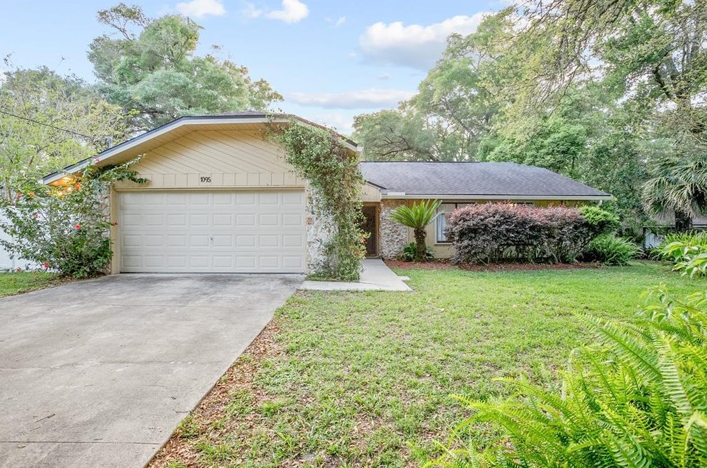 1095 Glenwood Trail, Deland, FL 32720
