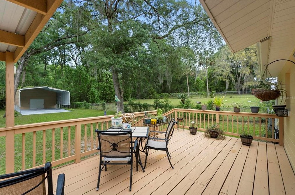 2261 Spring Hollow Dr, Orange City, FL 32763-2720