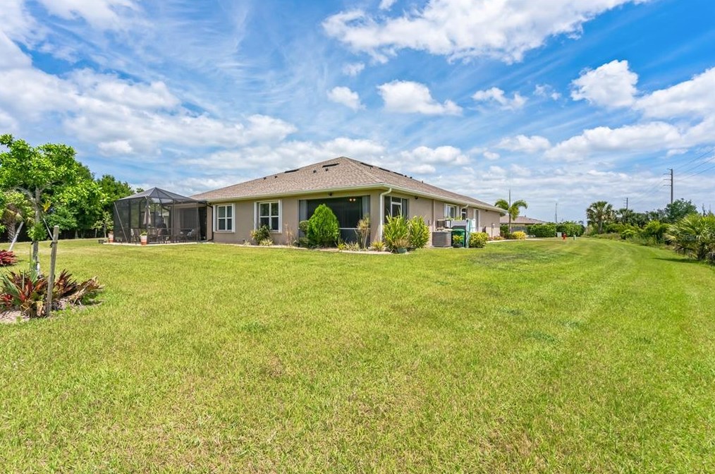 7665 Lenox Cir, Punta Gorda FL 33950-1332 exterior