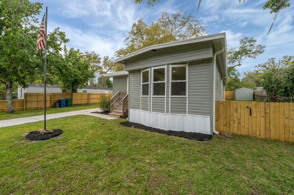 311 Lake Mamie Rd, Deland, FL 32724
