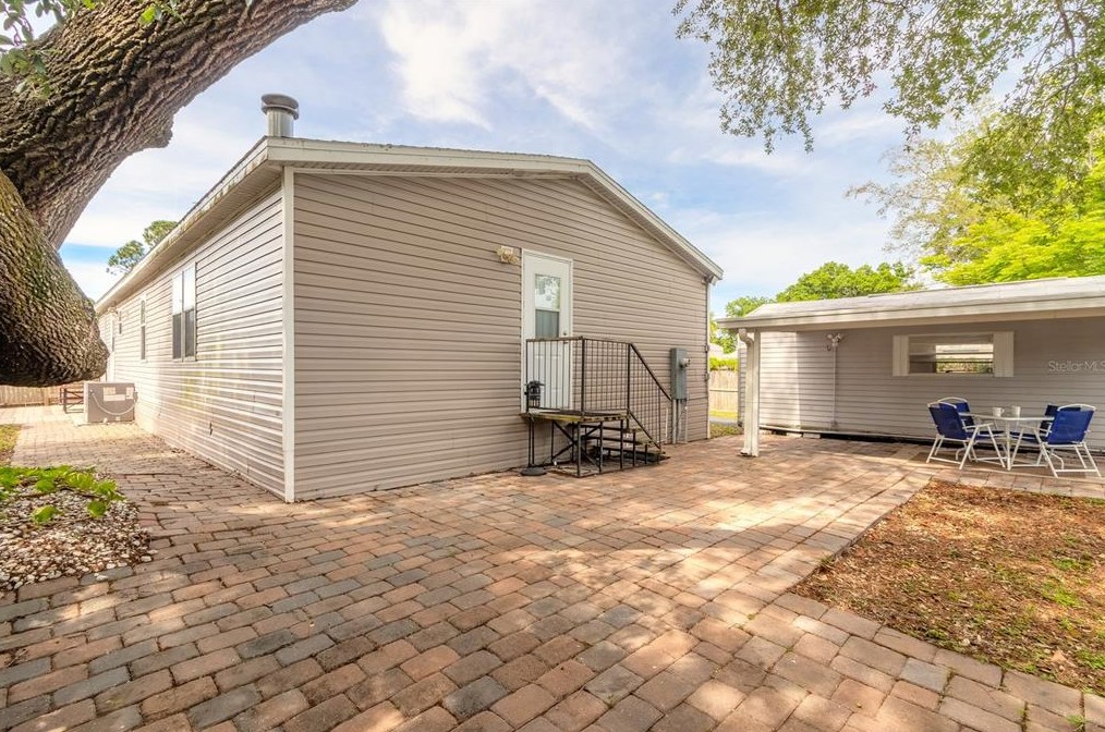 1091 Green Acres Cir, Daytona Beach FL  32119-2449 exterior