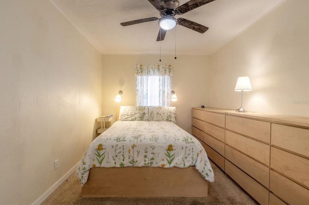 1091 Green Acres Cir, Daytona Beach FL  32119-2449 exterior