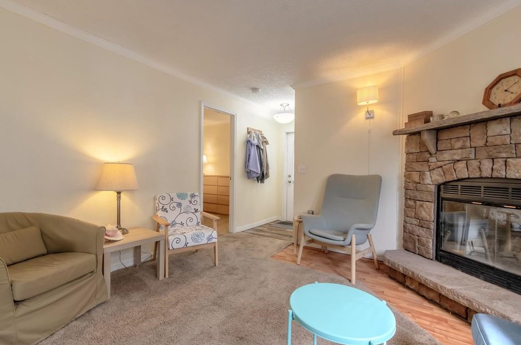 1091 Green Acres Cir, Daytona Beach FL  32119-2449 exterior