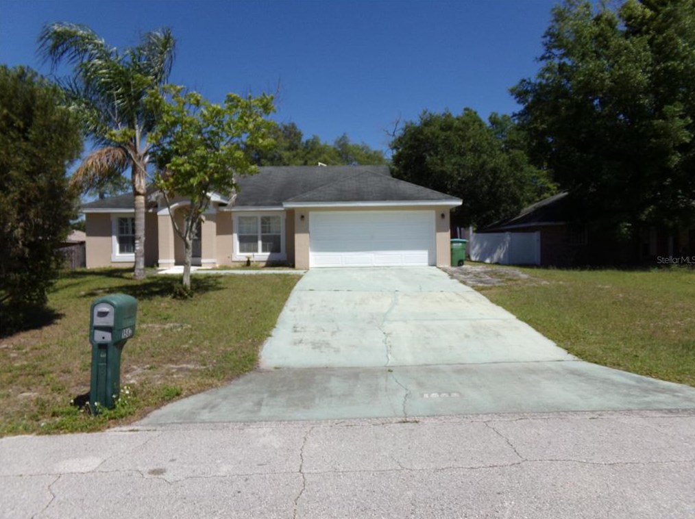 1582 Amboy Dr, Deltona, FL 32738