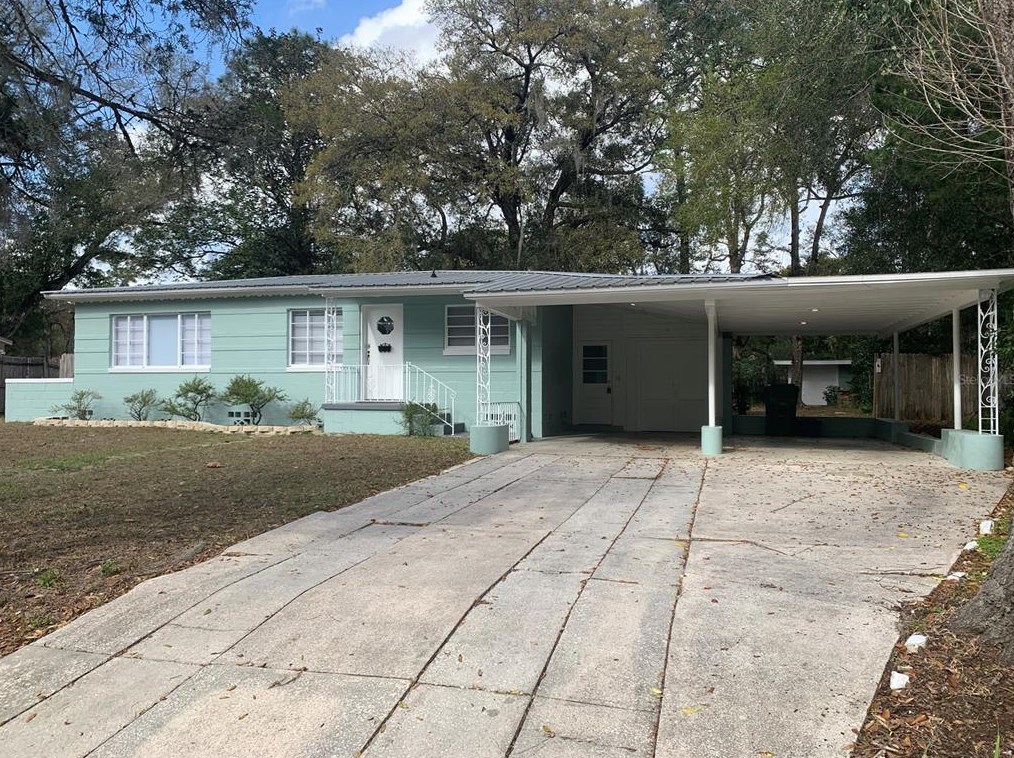 33 N University Cir, Deland, FL 32724