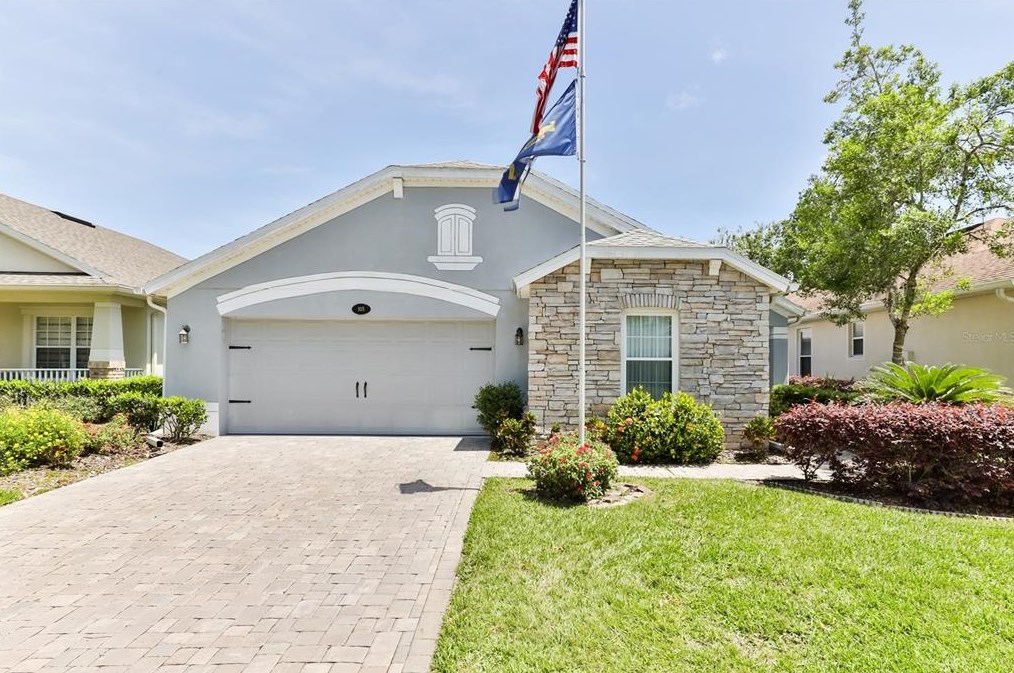 105 Wethersfield Ct, Deland, FL 32724