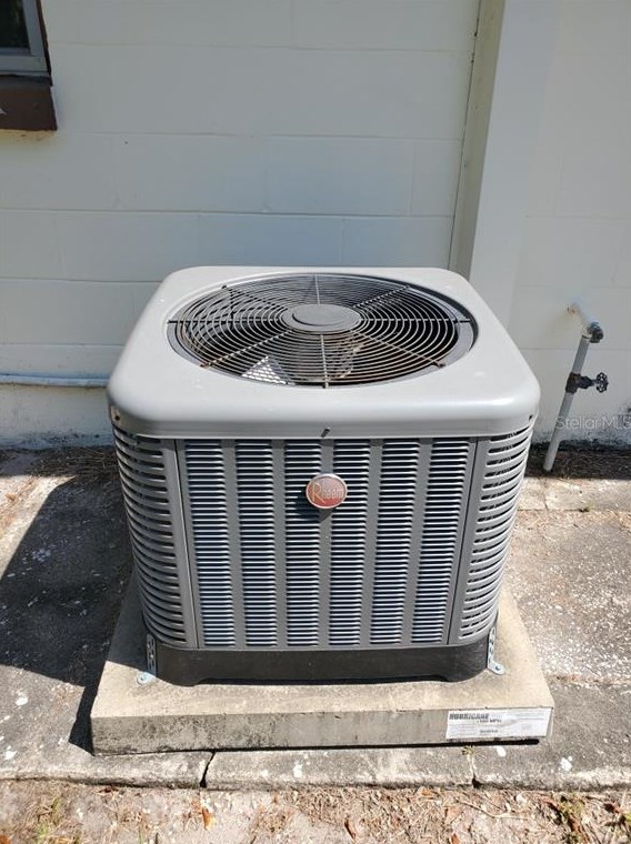 2691 Kimberly Dr, Deltona FL  32738-2495 exterior