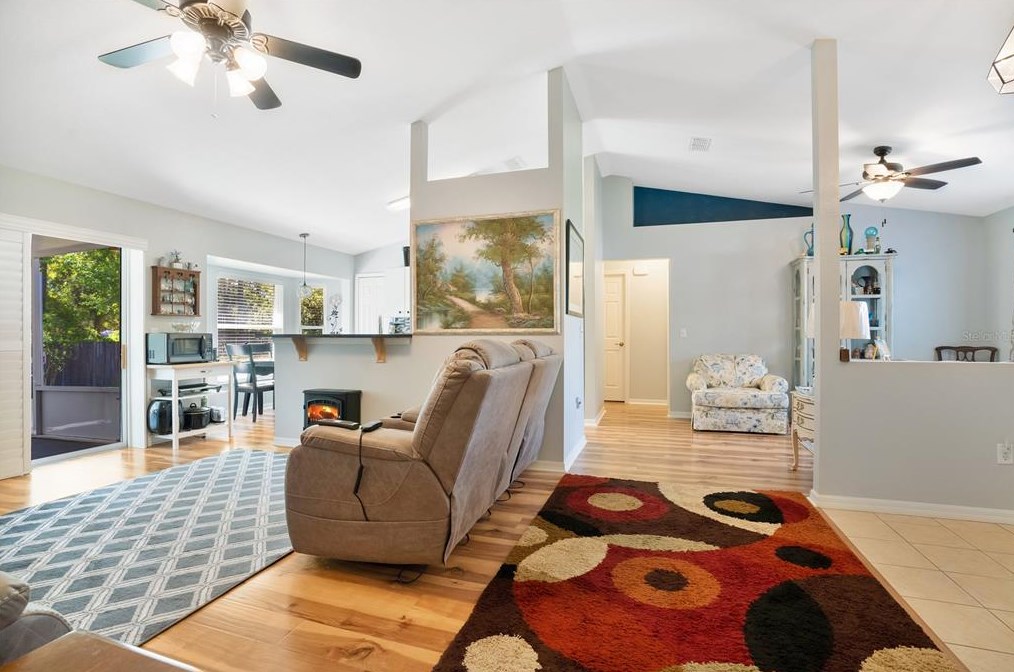 61 Redwood Rd, Ocala FL  34472-9515 exterior