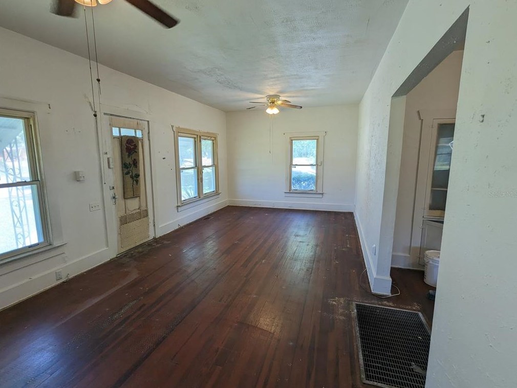 119 Leon Ave, Deland FL  32720-5015 exterior