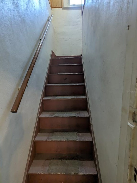 119 Leon Ave, Deland FL  32720-5015 exterior