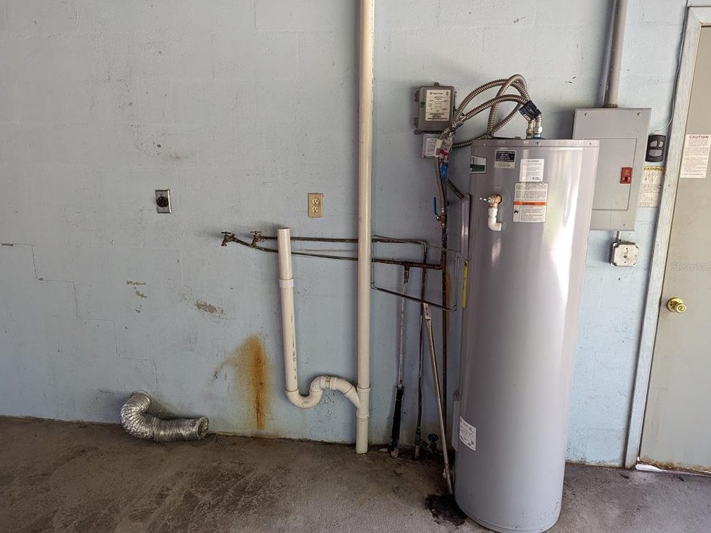 119 Leon Ave, Deland FL  32720-5015 exterior