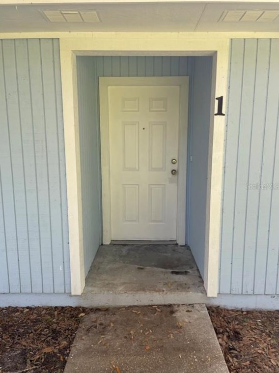 1040 Cedar St, Daytona Beach, FL 32114-4504