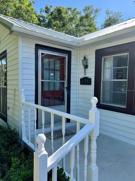 428 Kentucky Ave, Deland, FL 32724-2432