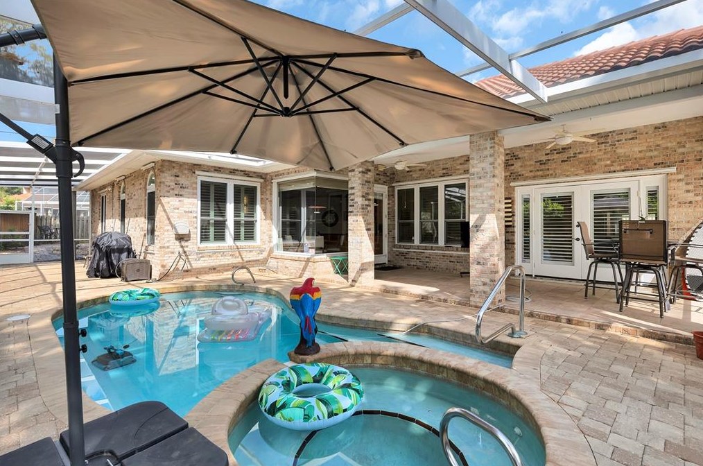 7 Carrington Ln, Ormond Beach FL  32174-3896 exterior