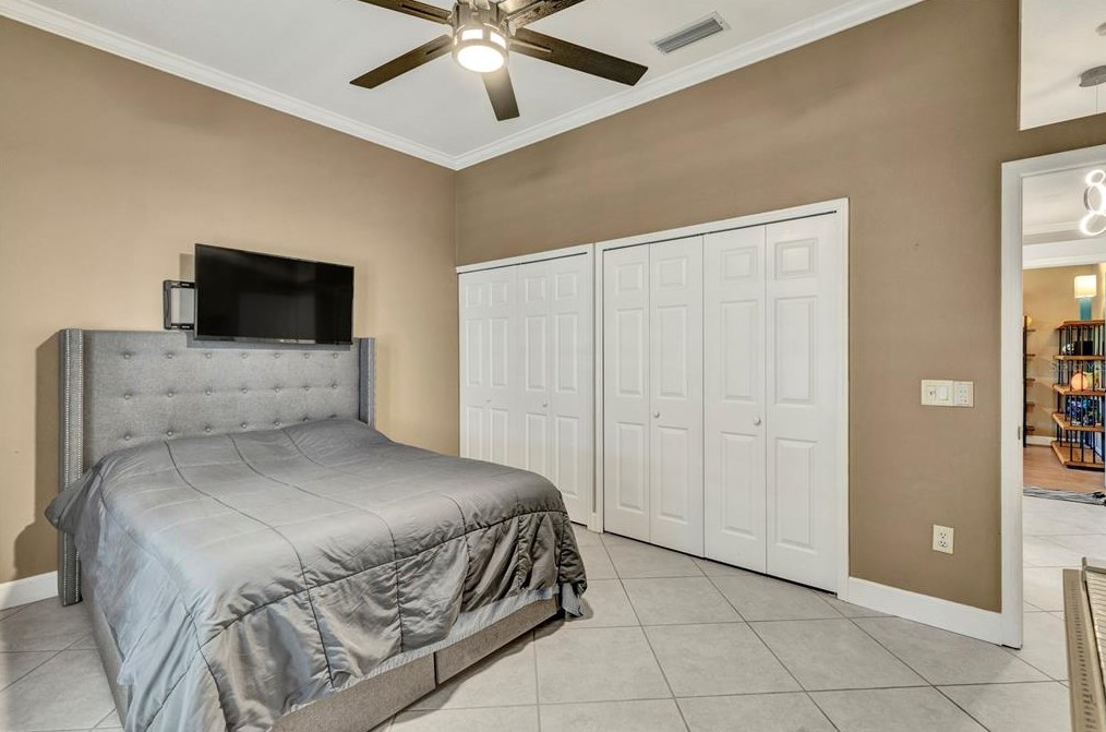 7 Carrington Ln, Ormond Beach FL  32174-3896 exterior