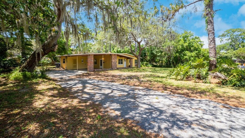 1201 S Park Ave, Titusville, FL 32796