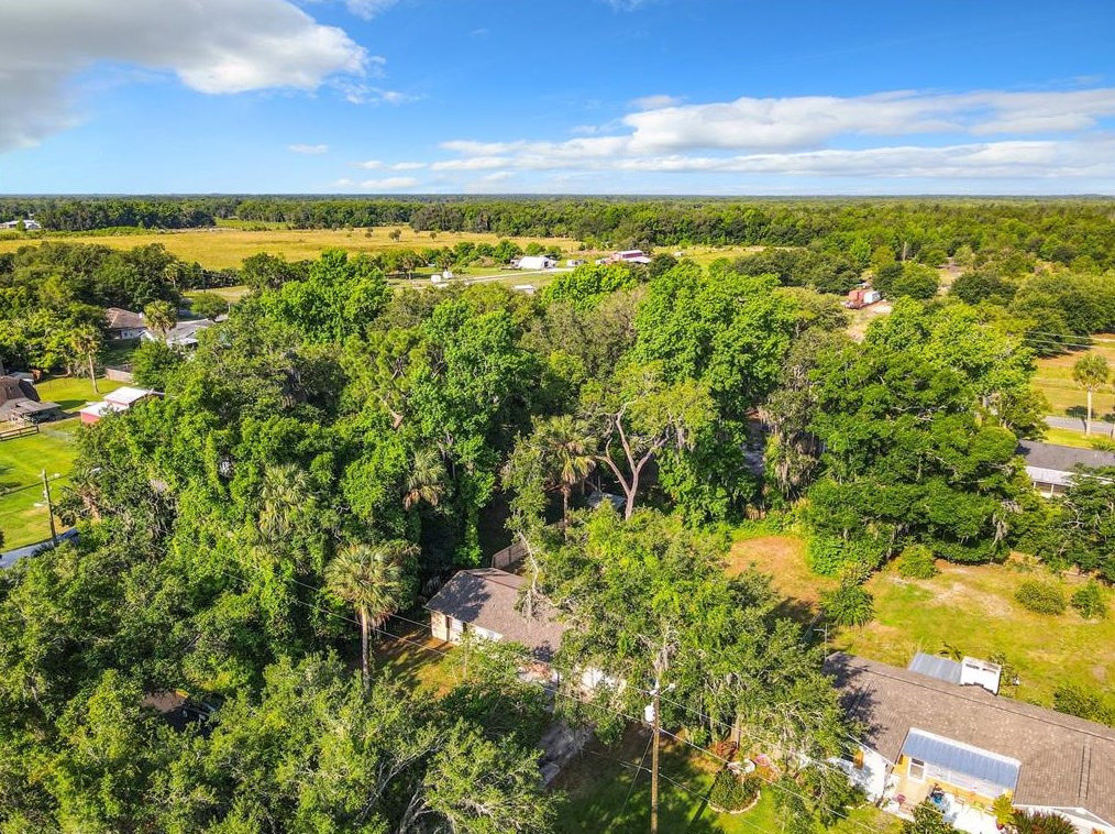 1522 Center St, Deland FL 32720-3001 exterior