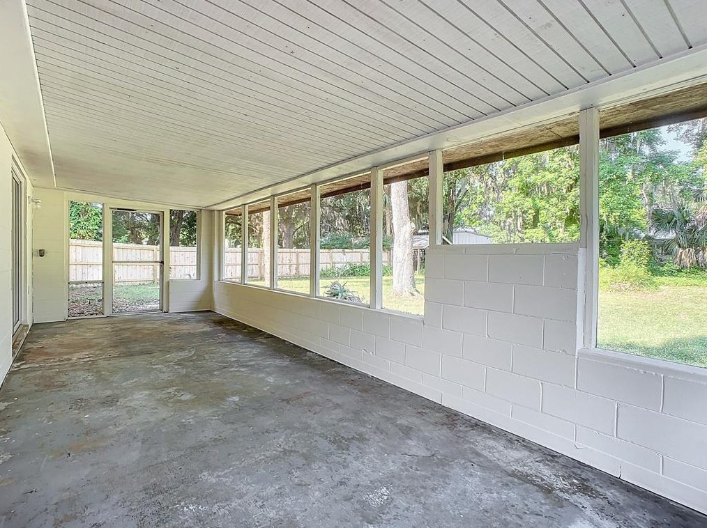 1522 Center St, Deland FL 32720-3001 exterior