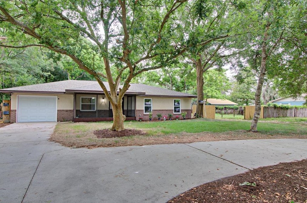 145 Kepler Rd, Deland, FL 32724-6310