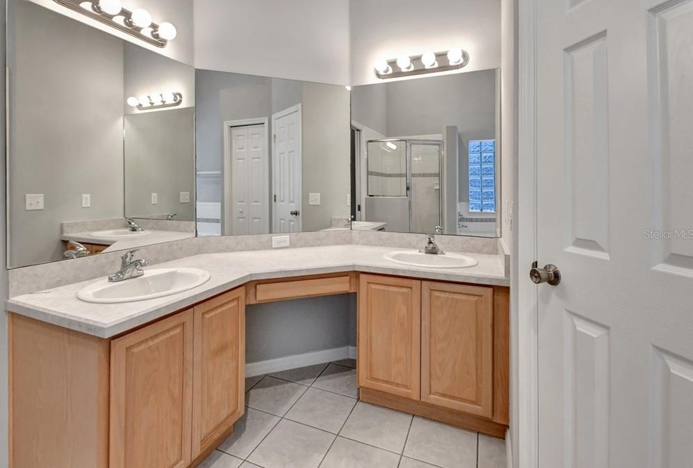 1536 Robinwood Dr, Deland FL  32720-2596 exterior