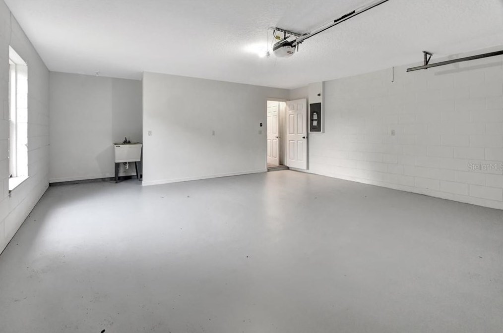 1536 Robinwood Dr, Deland FL  32720-2596 exterior