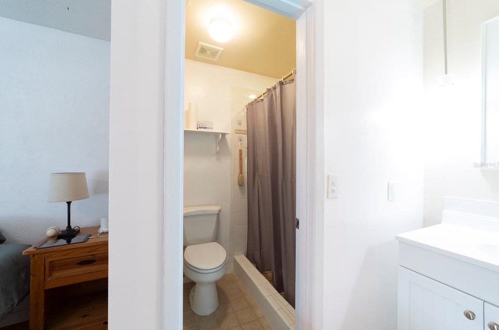 1070 Elkcam Blvd, Deltona FL  32725-2808 exterior