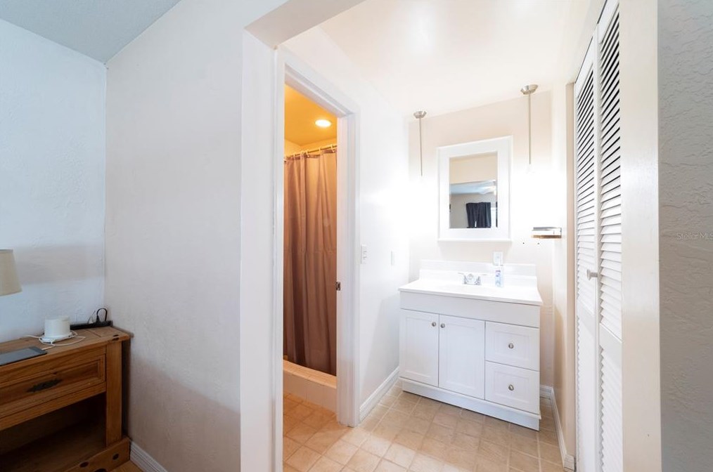 1070 Elkcam Blvd, Deltona FL  32725-2808 exterior