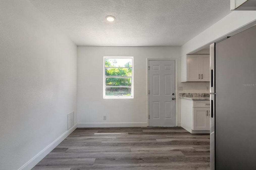 916 Essex Rd, Daytona Beach FL  32117-4513 exterior