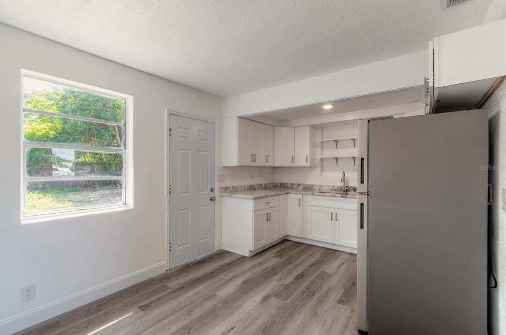 916 Essex Rd, Daytona Beach FL  32117-4513 exterior