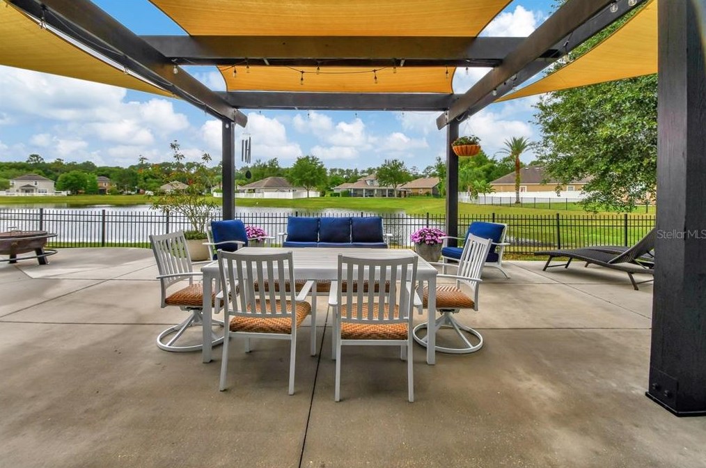 1653 Blue Grass Blvd, Deland, FL 32724-8052