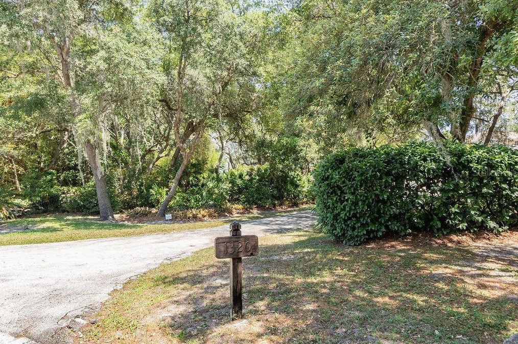 1320 Trail By The Lk, Deland, FL 32724
