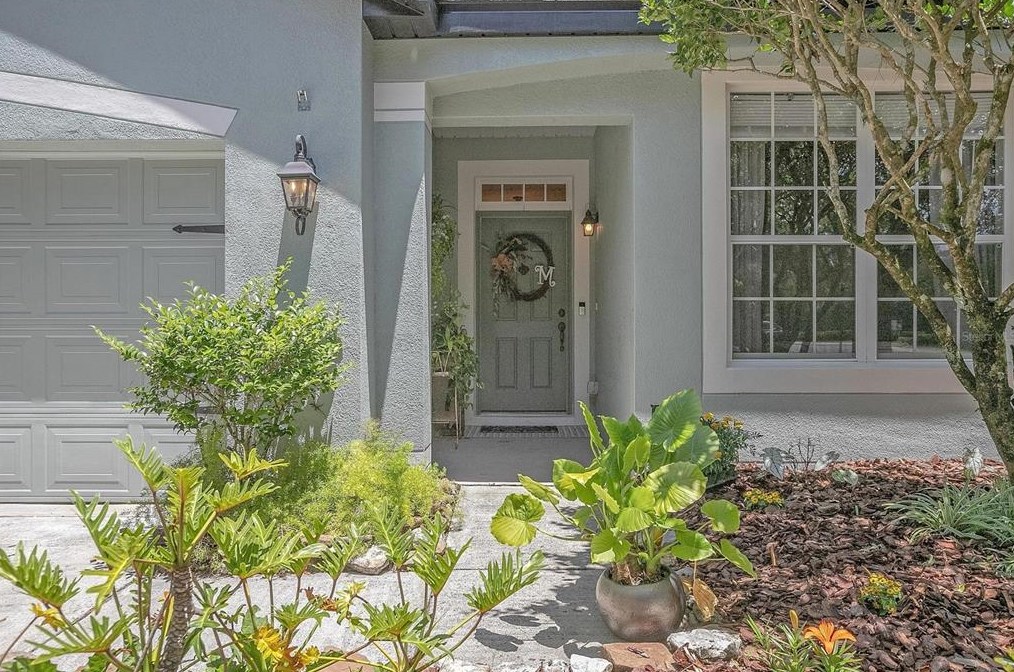 411 Park Lake Dr, Deland, FL 32724-7730