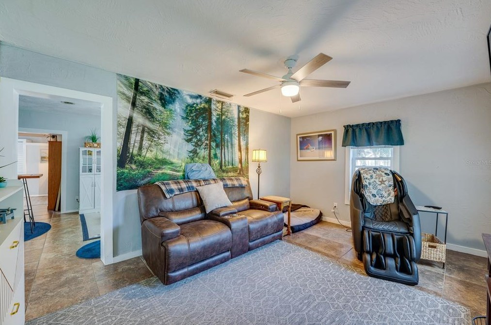 4850 Spruce Creek Rd, Daytona Beach FL  32127-5345 exterior