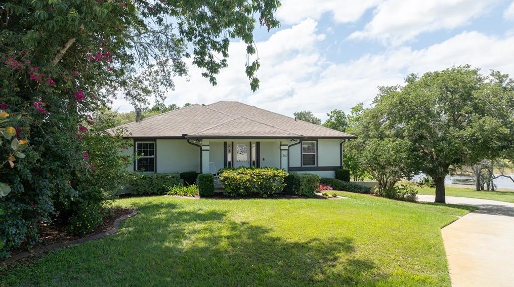 1302 Star Ct, Deltona, FL 32725-3746