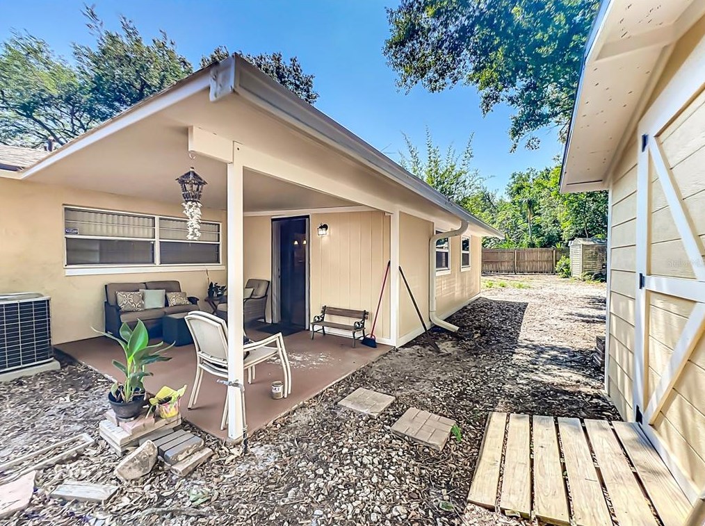 224 Pine Winds Dr, Sanford, FL 32773