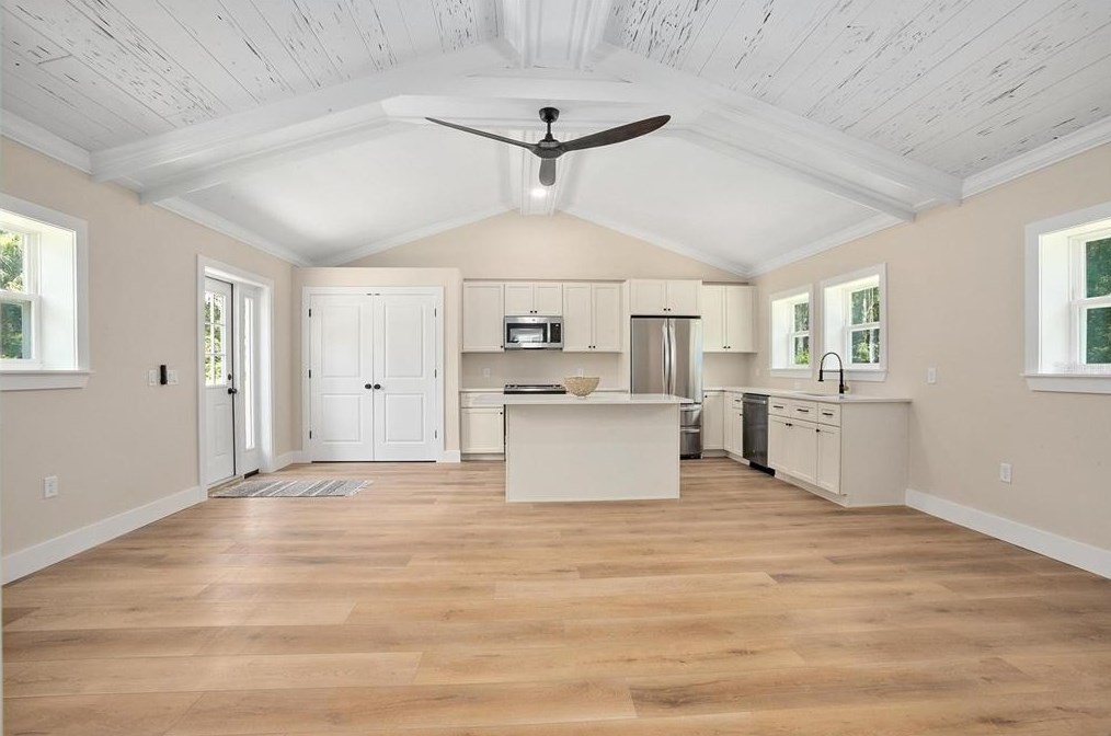 131 Interlake Ave, Deland FL 32724-4803 exterior