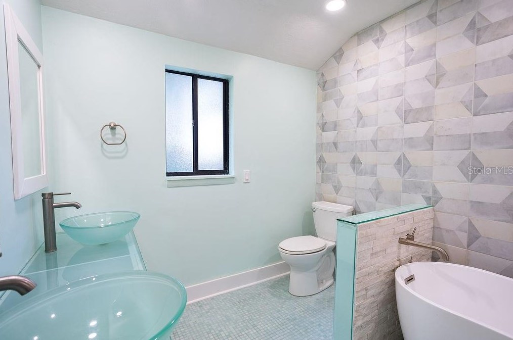 121 Willow Bnd Ln, Ormond Beach FL  32174-4850 exterior