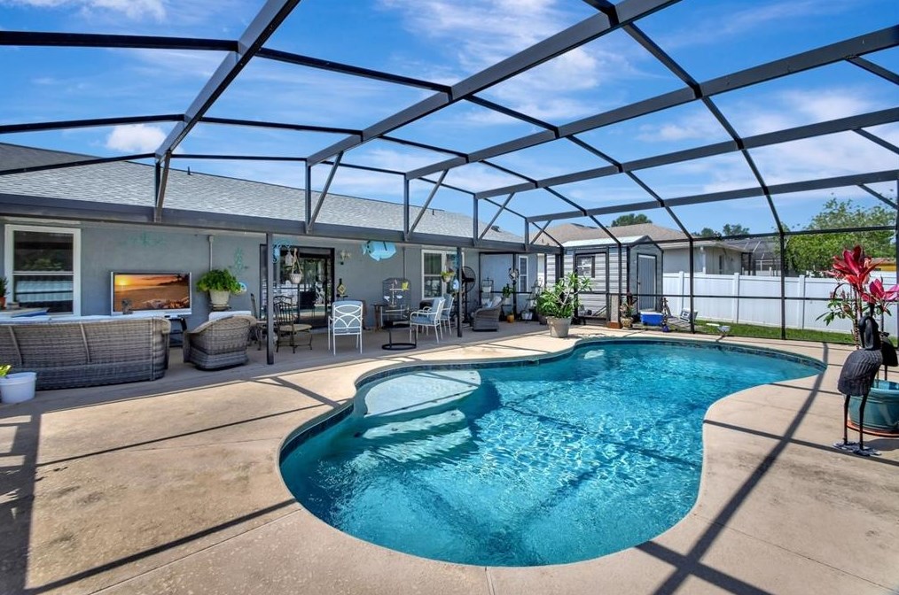 2374 Belen Dr, Deltona FL  32738-7844 exterior